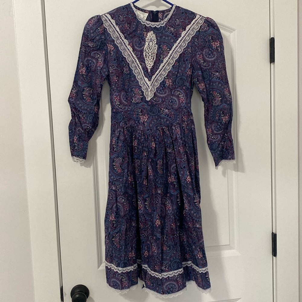 Vintage purple floral Gunne sax dress